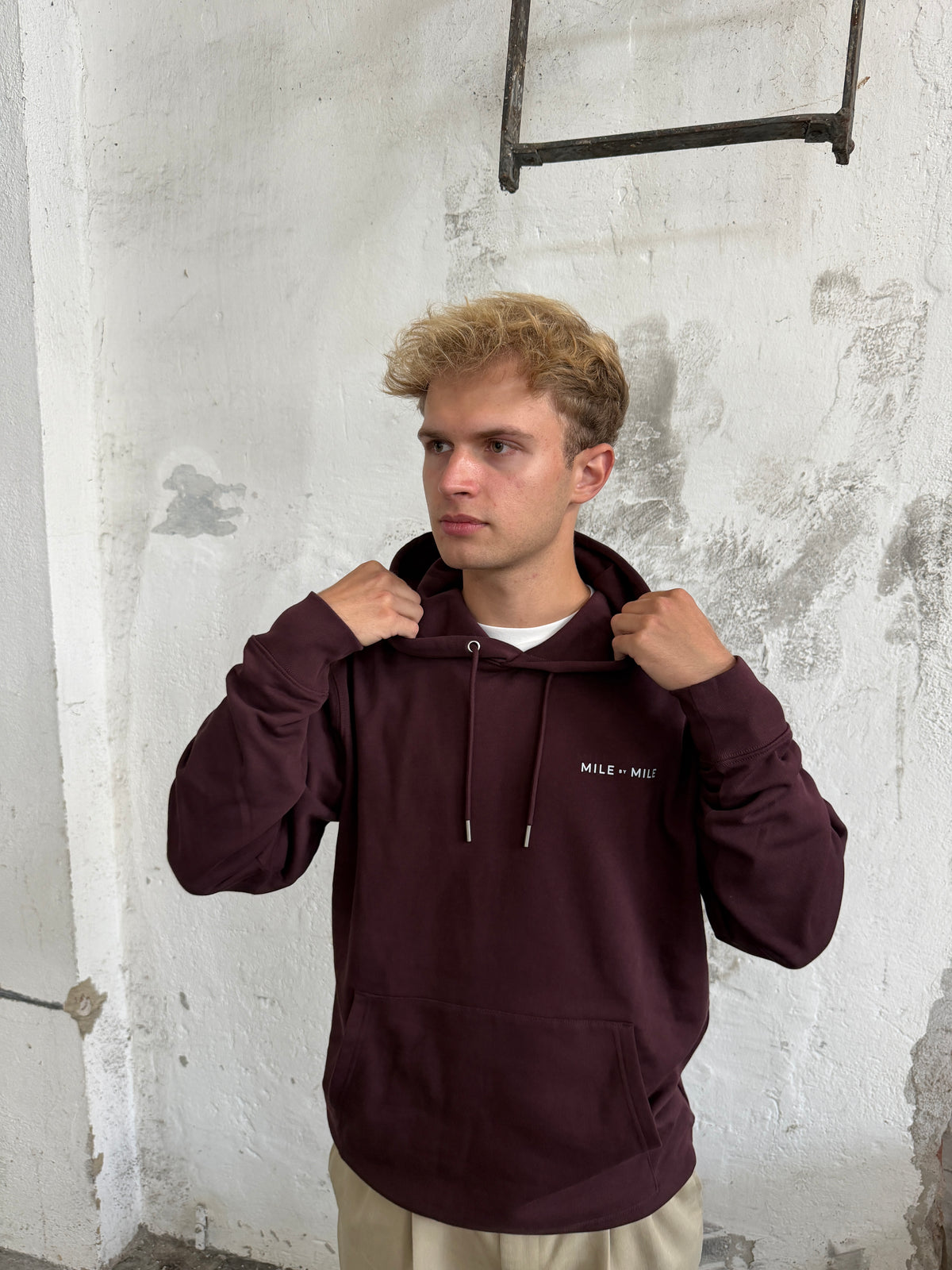 EVERY STEP. EVERY DAY. BETTER THAN YESTERDAY. — Red-Brown Hoodie