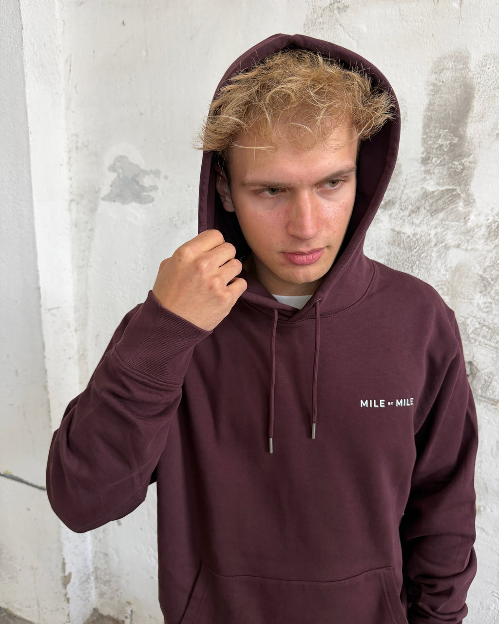 EVERY STEP. EVERY DAY. BETTER THAN YESTERDAY. — Red-Brown Hoodie