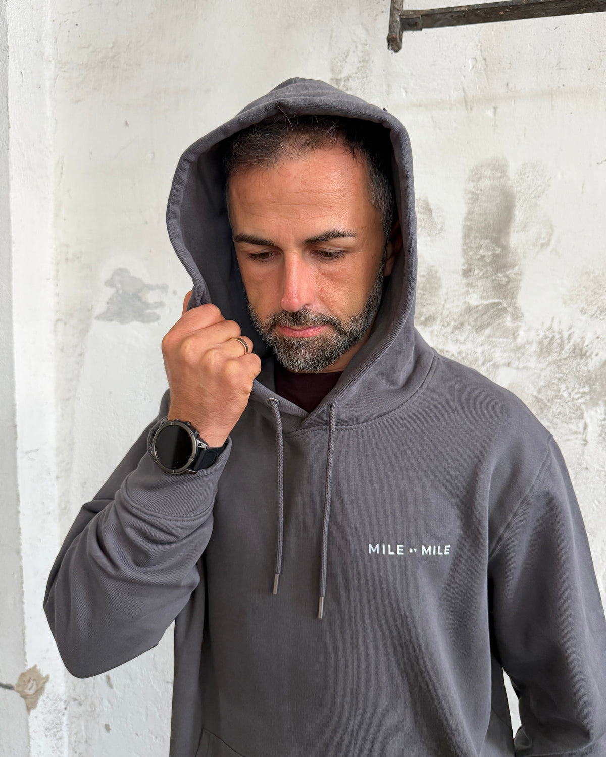 DISCIPLINE WINS. — Anthrazit Hoodie